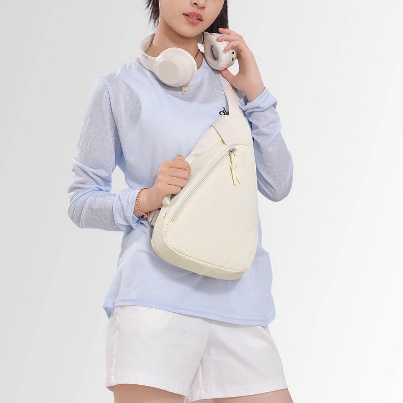 حقيبة صدرية خفيفة الوزن للهاتف - مراجعة Cycling Commute Bag وسعره